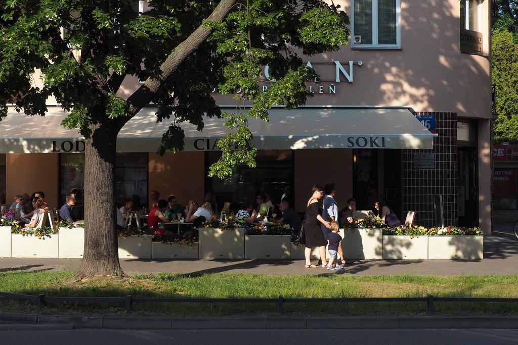 Adventura Hostel Warsawa Bagian luar foto