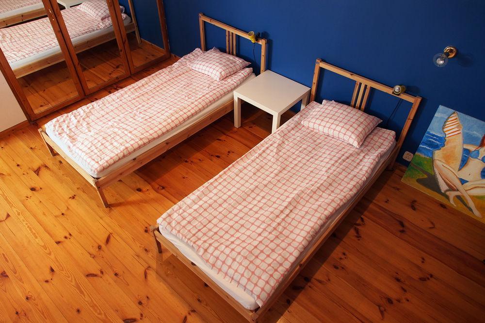 Adventura Hostel Warsawa Bagian luar foto