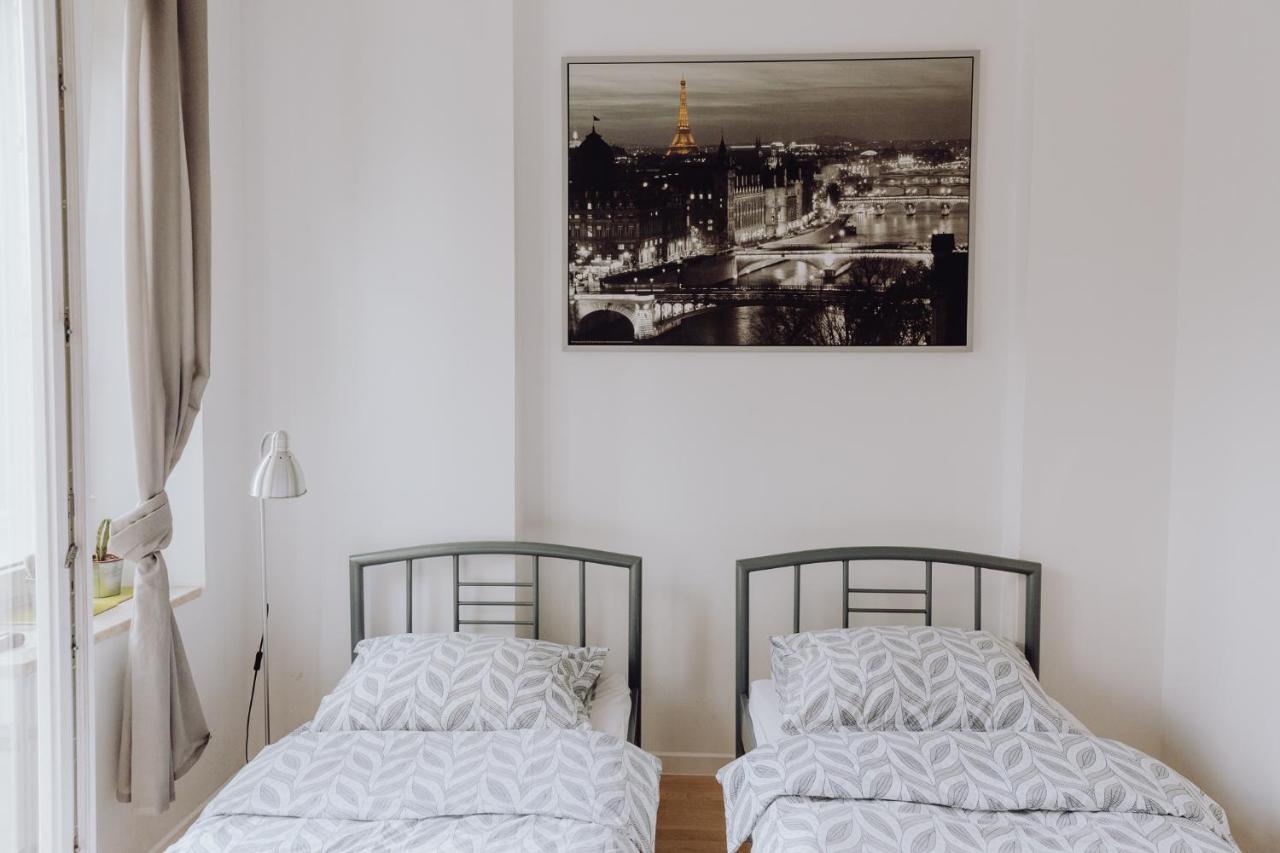Adventura Hostel Warsawa Bagian luar foto