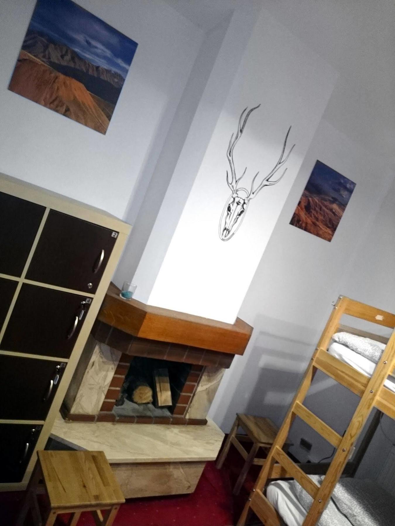 Adventura Hostel Warsawa Bagian luar foto