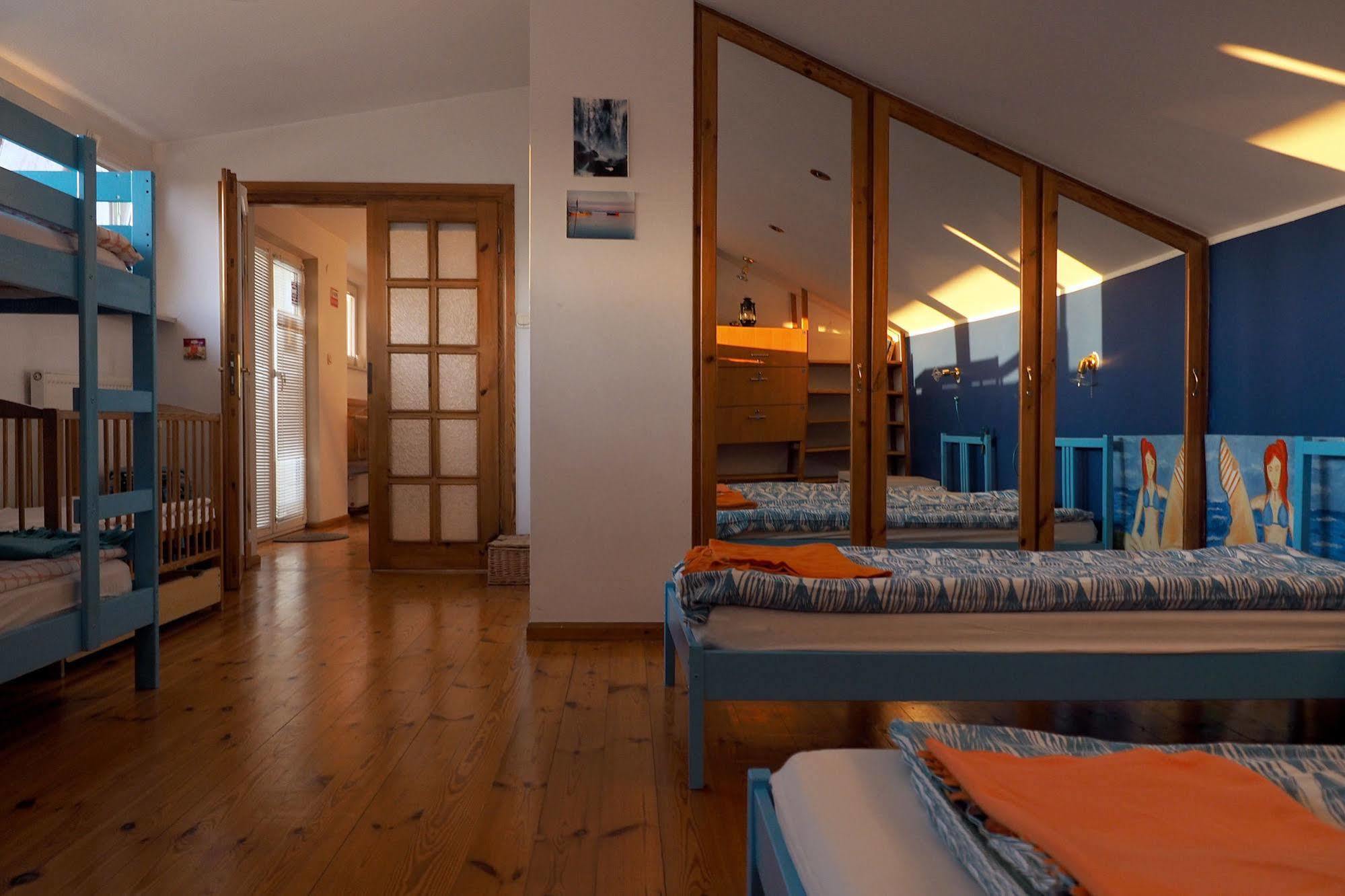 Adventura Hostel Warsawa Bagian luar foto